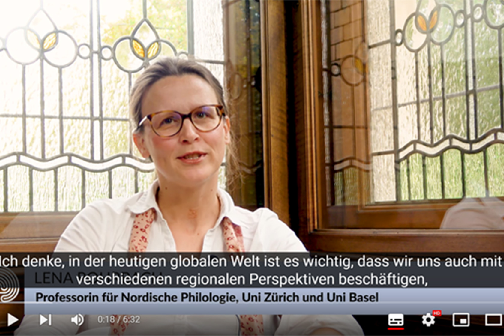 Das Bild zeigt Lena Rohrbach (Still aus dem Youtube-Video).